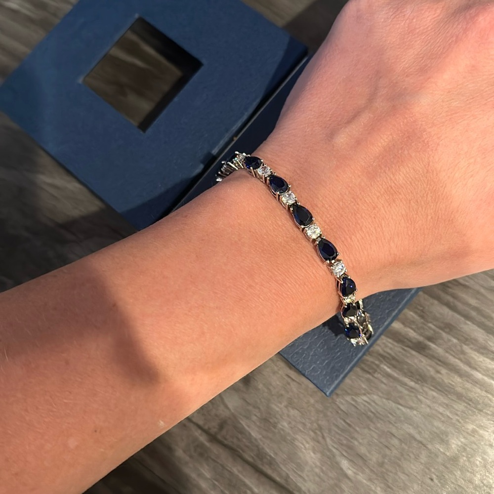 Peora Sapphire Bracelet Tear Drop